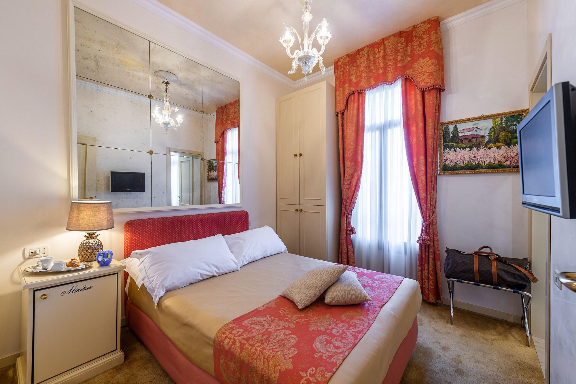 Palazzo Odoni 3* Venedig